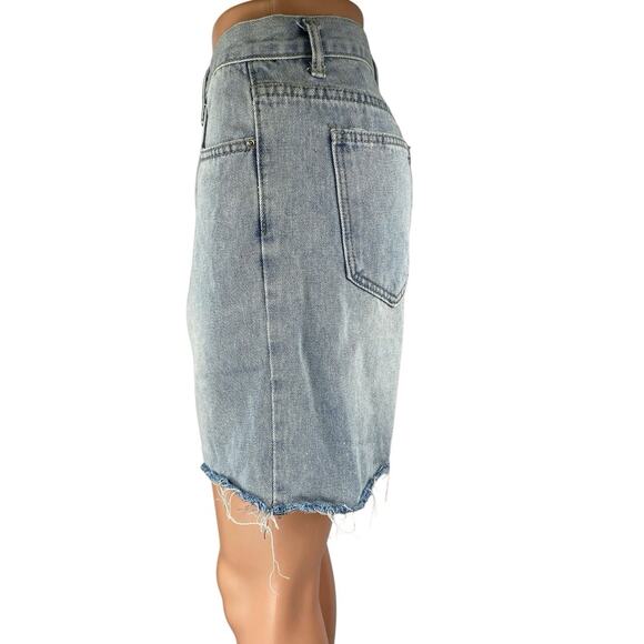Love + Harmony Blue High Waisted Frayed Raw Hem Bermuda Denim Jeans Shorts Sz M - Picture 2 of 5